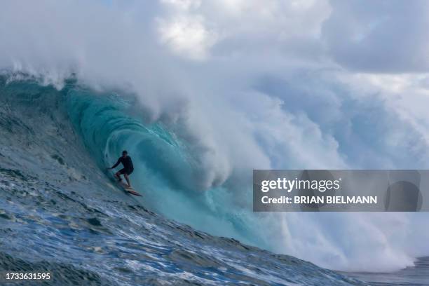 397 fotos de stock e banco de imagens de Big Wave Surfing At Jaws Hawaii -  Getty Images