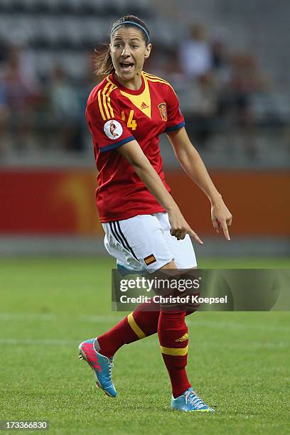 Melisa of Spain issues instructions during the UEFA Women's EURO 2013 Group C match between England and Spain at Linkoping Arena on July 12, 2013 in...