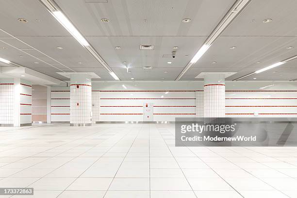 large modern space in yokohama 13 - piastrelle foto e immagini stock