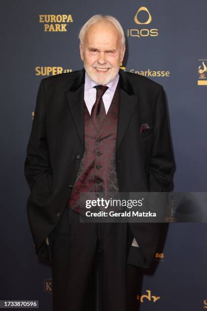 Gunther Emmerlich attends the Goldene Henne 2023 on October 13, 2023 in Leipzig, Germany.