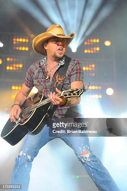 Jason Aldean performs during the Night Train Tour 2013 at Fenway Park on July 20, 2013 in Boston, Massachusetts.