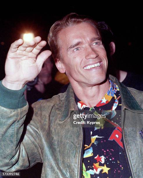 Arnold Schwarzenegger 1992 Photos and Premium High Res Pictures - Getty