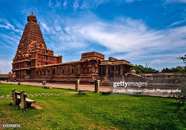 thanjavur, big temple - thanjavur stock pictures, royalty-free photos & images