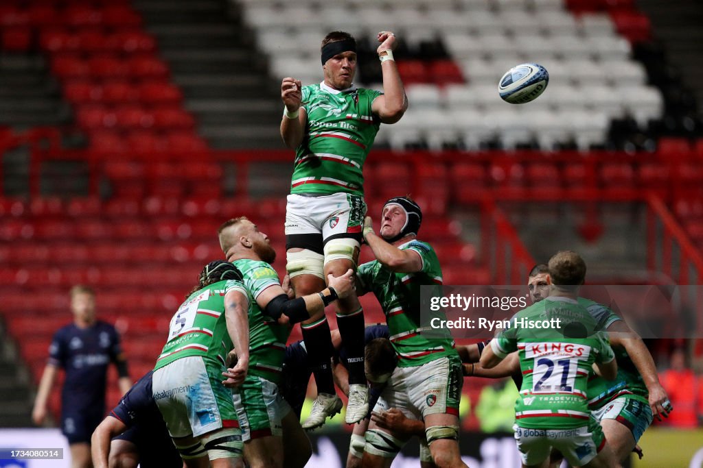 Leiscter Rugby Hanro Liebenberg of Leicester Tigers wins the lineout for Leicester ...