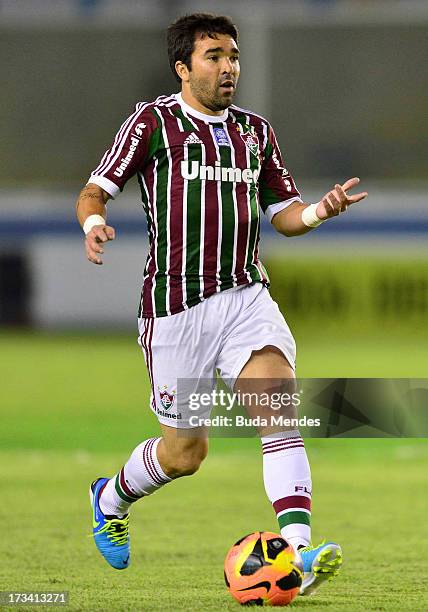 Deco of Fluminense fights for the ball during the match between Fluminense and Internacional a as part of Brazilian Championship 2013 at Moacyrzao...