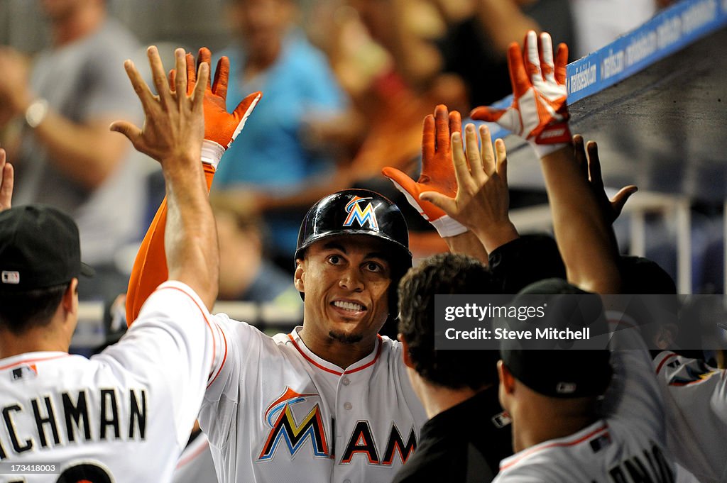 Washington Nationals v Miami Marlins