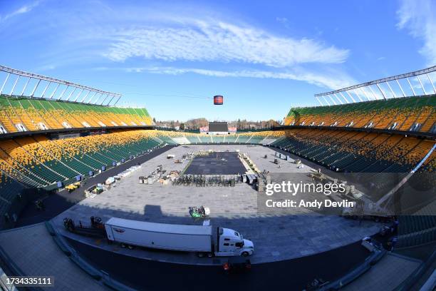 Edmonton Tim 96 Tim Hortons Field Stadium Stock Photos, High-Res Pictures, and ...