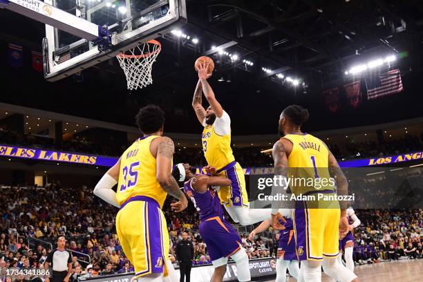 Anthony Davis of the Los Angeles Lakers drives to the basket during the game against the Phoenix Suns on October 19, 2023 at the Acrisure Arena in...