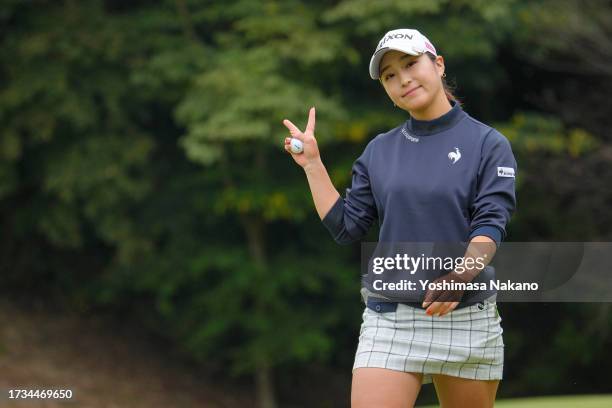 Minori Hashizoe of Japan poses after the birdie on the 2nd green during the second round of Udon-Ken Ladies Golf Tournament at Mannou Hills Country...