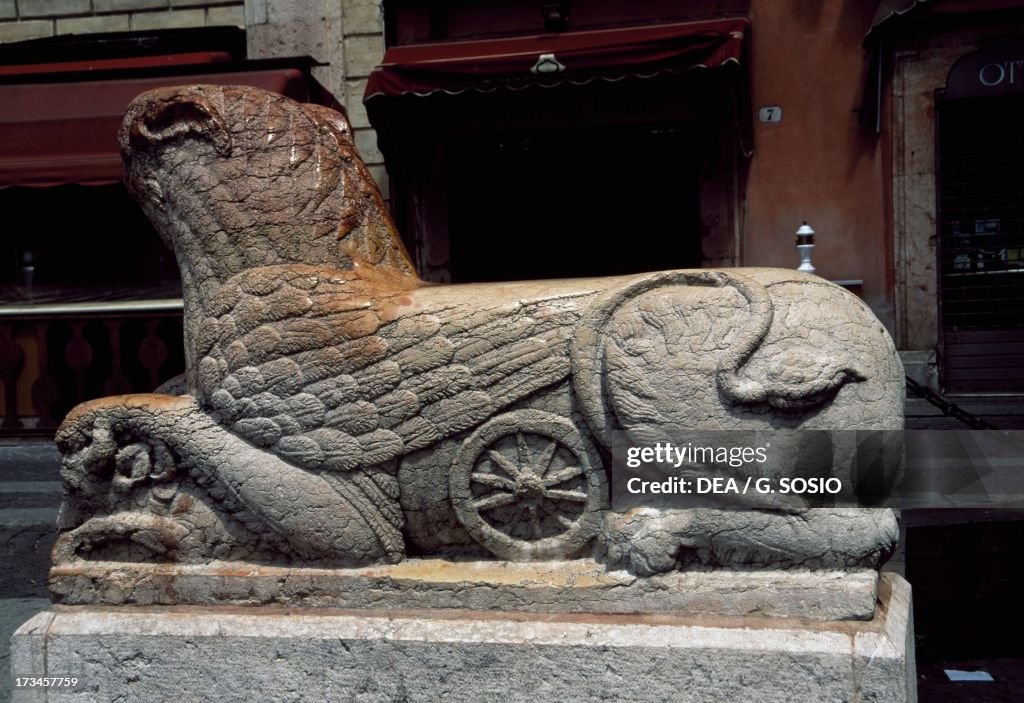 Hippogriff, Ferrara Cathedral