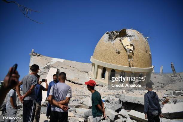 View of destroyed Al Amin Muhammad Mosque hit by Israeli airstrike, in Khan Yunis, southern Gaza Strip on October 20, 2023.