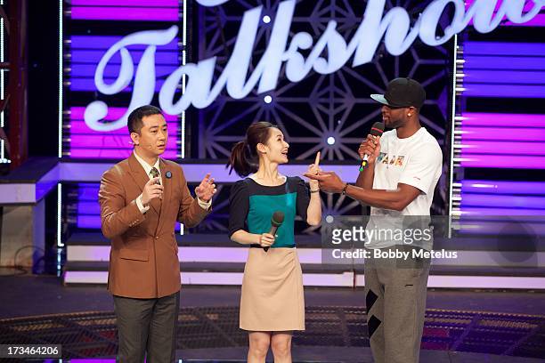 Dwyane Wade and Wang Zijian Dwyane Wade appears on China's No. 1 rated talk show the "80's Talk Show" with popular comedian and host Wang Zijian on...