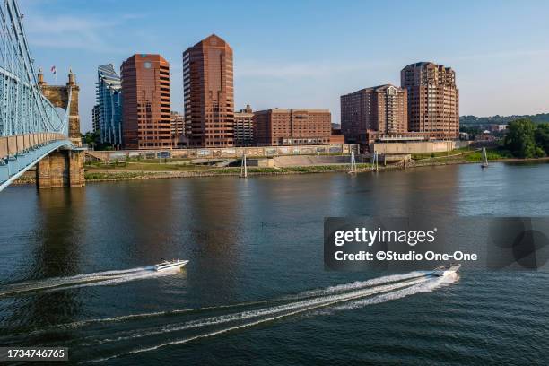 speed boats - covington kentucky stock pictures, royalty-free photos & images