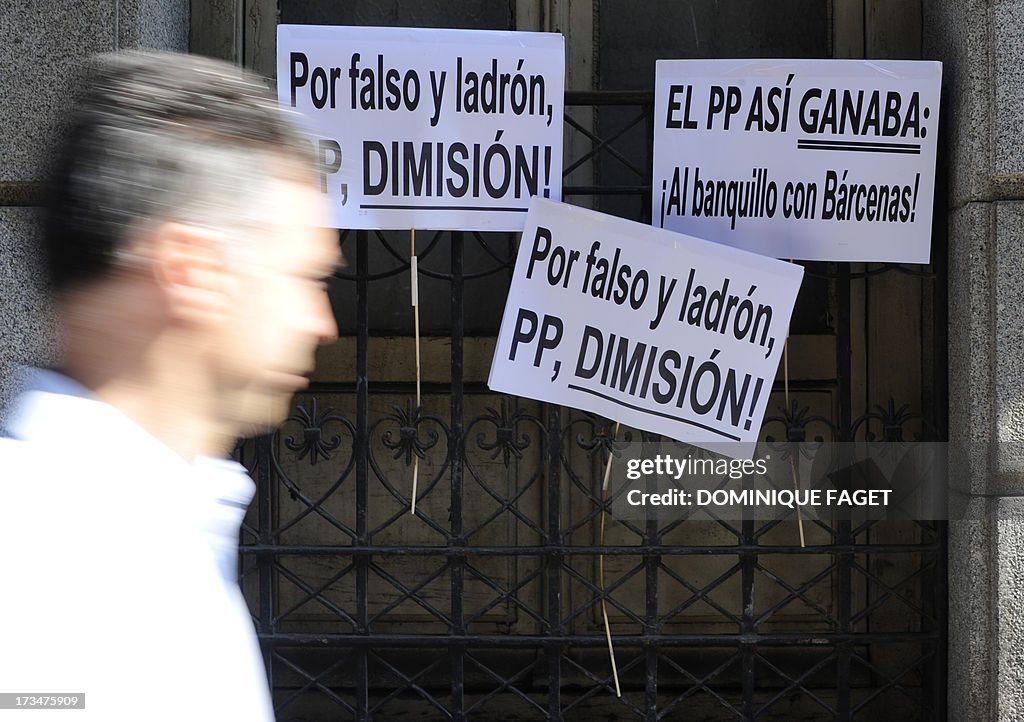 SPAIN-POLITICS-CORRUPTION