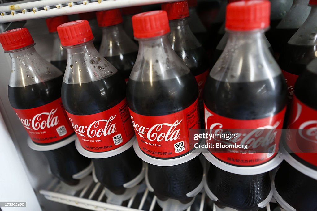 Coca-Cola Products Ahead Of Earnings Data