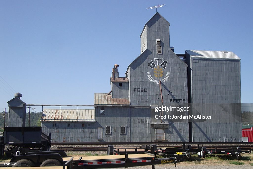 GTA Farmer's Union Grain Elevator (Columbus, MT)