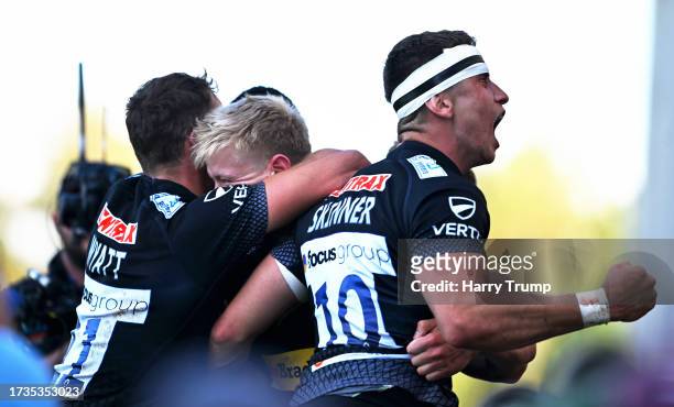 Josh Hodge of Exeter Chiefs celebrates their sides fifth try with team mate Harvey Skinner during the Gallagher Premiership Rugby match between...