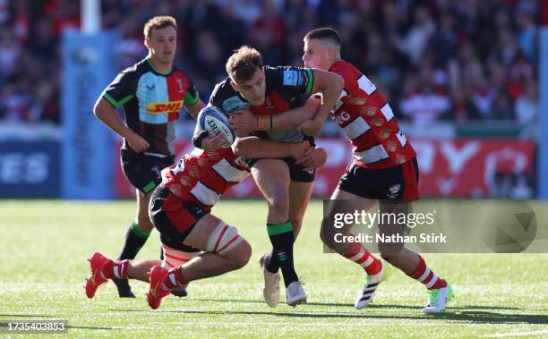 Will Porter of Harlequins runs with the ball during the Gallagher Premiership Rugby match between Gloucester Rugby and Harlequins at Kingsholm...