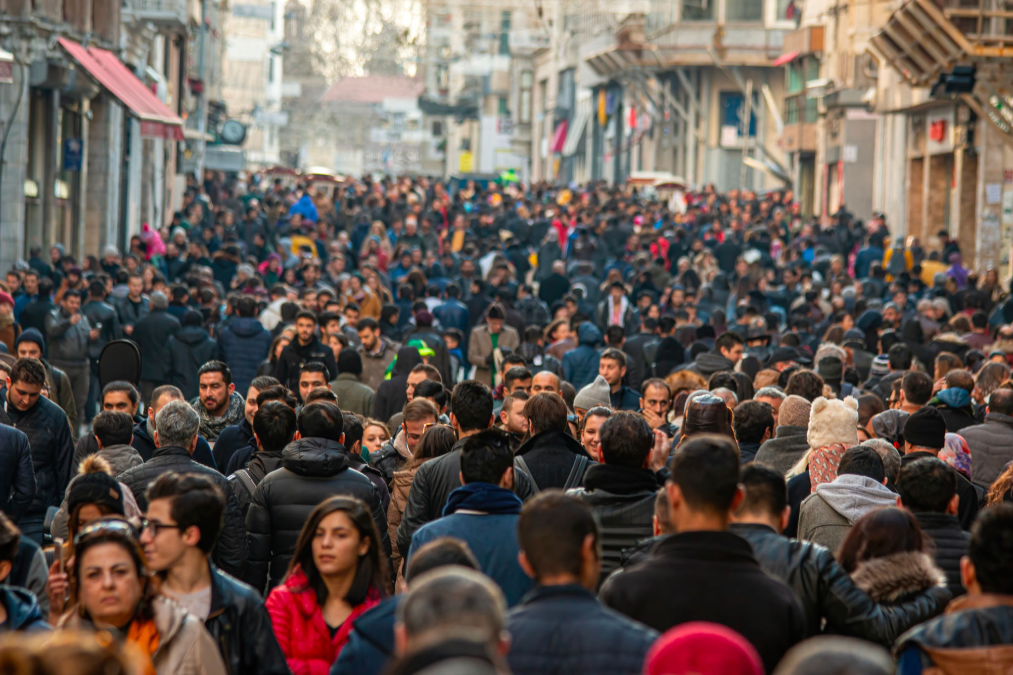 bras market crowd