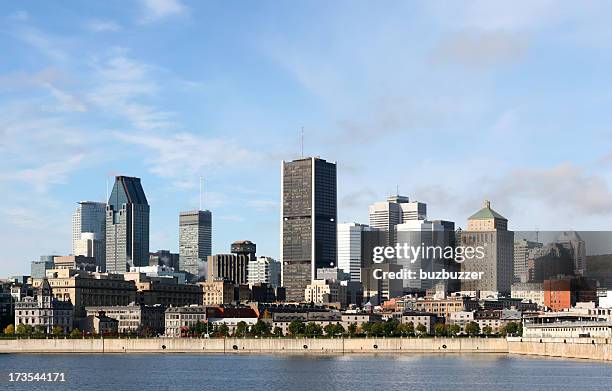 summertime in montreal city - le-1000-de-la-gauchetiere stock pictures, royalty-free photos & images