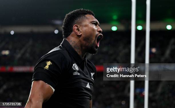 Ardie Savea of New Zealand celebrates scoring his team's second try during the Rugby World Cup France 2023 Quarter Final match between Ireland and...