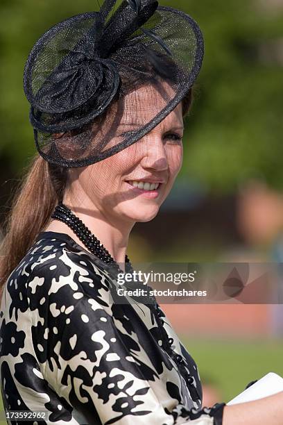 damentag - horse races fashion stock-fotos und bilder