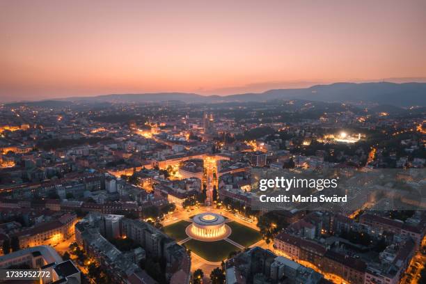 zagreb: view of city centre at sunset - zagreb night stock pictures, royalty-free photos & images