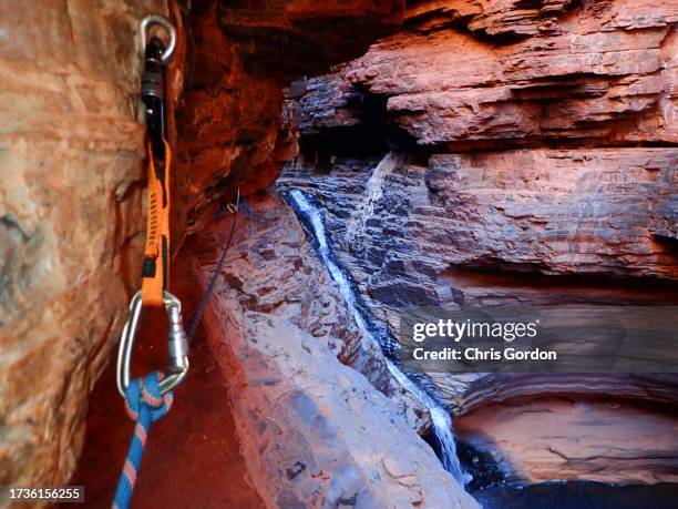 climbing through a canyon - red rocks stock pictures, royalty-free photos & images