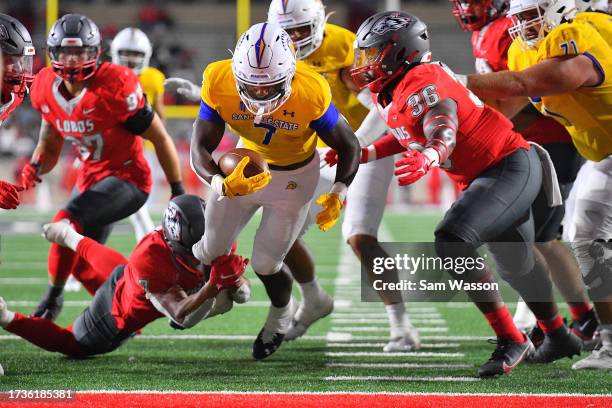 Linebacker Marcus Riley 96 Riley New Mexico Stock Photos, High-Res Pictures, and Images - Getty ...