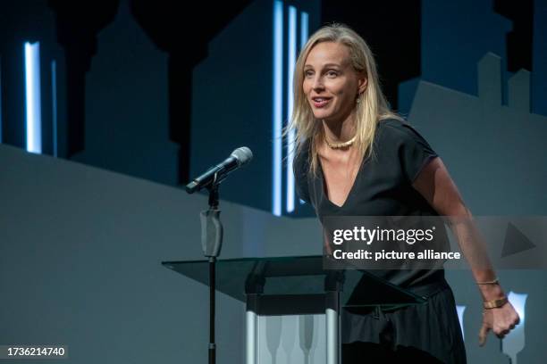 October 2023, Hesse, Frankfurt/M.: Petra Schmidt-Schaller accepts the award for Best Actress in the Lead Role category for "Ein Schritt zum Abgrund"...
