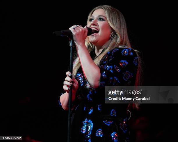 Kelly Clarkson performs onstage during Audacy's 10th Annual We Can Survive at Prudential Center on October 14, 2023 in Newark, New Jersey.