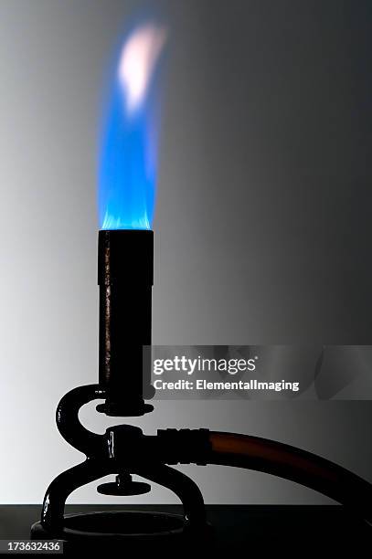 bunsen burner - bunsen burner stockfoto's en -beelden