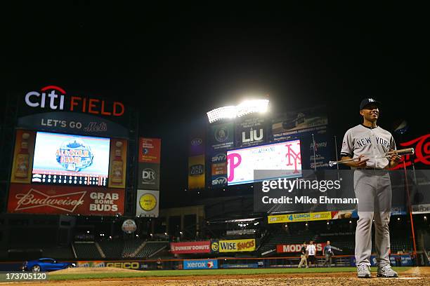 American League All-Star Mariano Rivera of the New York Yankees poses with the MVP trophy after the 84th MLB All-Star Game on July 16, 2013 at Citi...