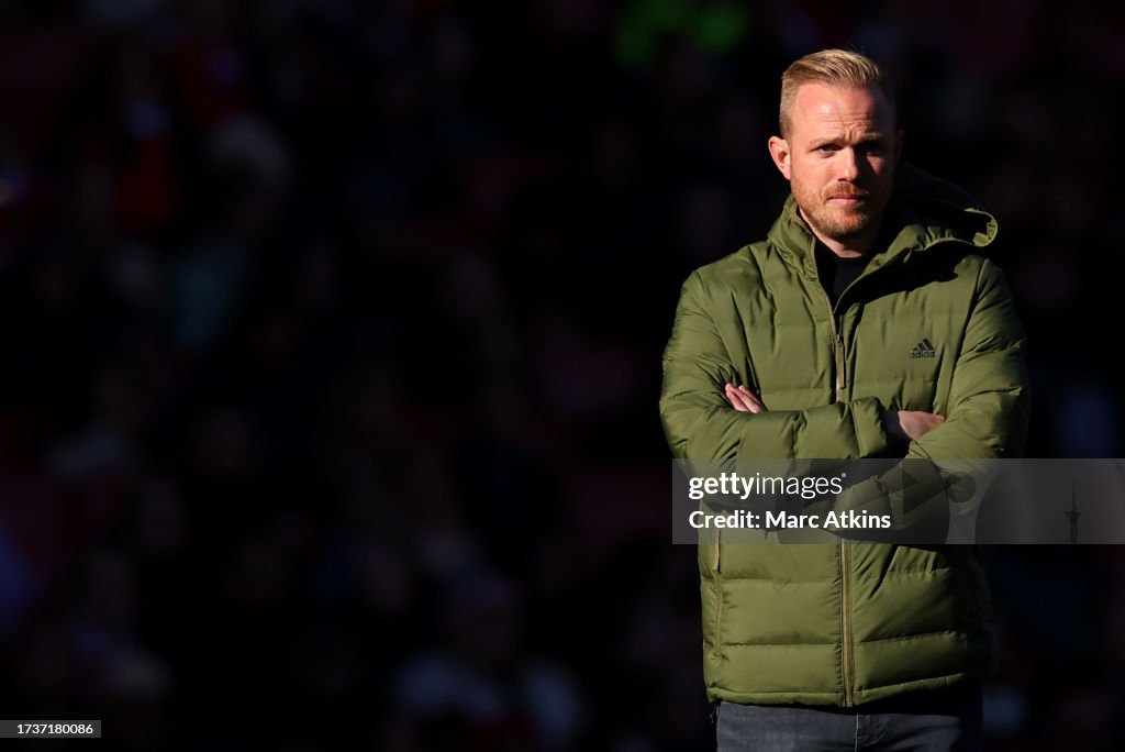Arsenal FC v Aston Villa - Barclays Women's Super League