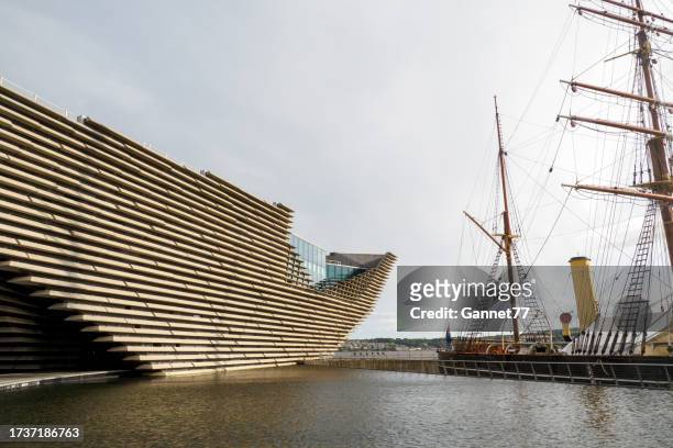view of a part of the v&a dundee and the rss discovery, scotland - dundee scotland stock pictures, royalty-free photos & images