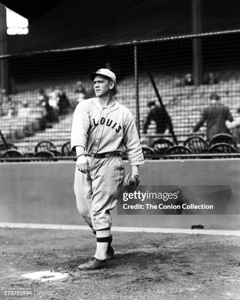 Stephen F. O'Neill of the St. Louis Browns throwing a ball in 1927.