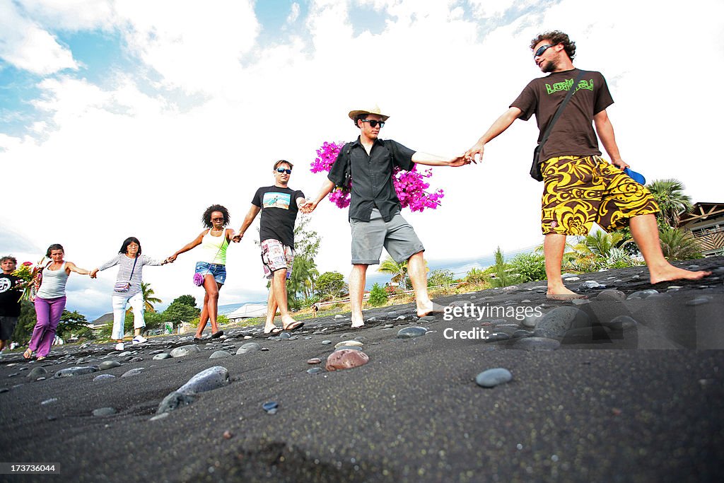 FRANCE-OVERSEAS-REUNION-ANIMAL-SHARK-ACCIDENT