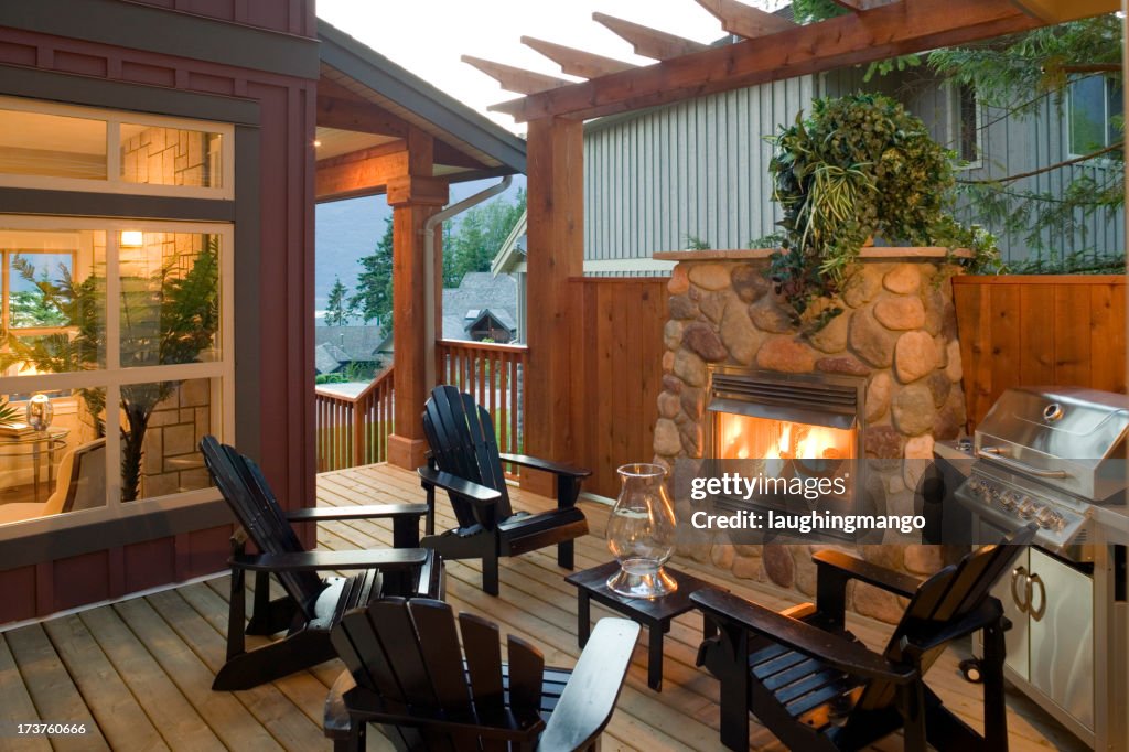 Sommer-patio-Grill house