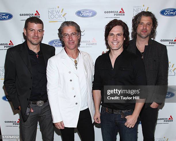 Ed Roland Brothers 408 Dean Roland Collective Soul Stock Photos, High-Res Pictures, and ...