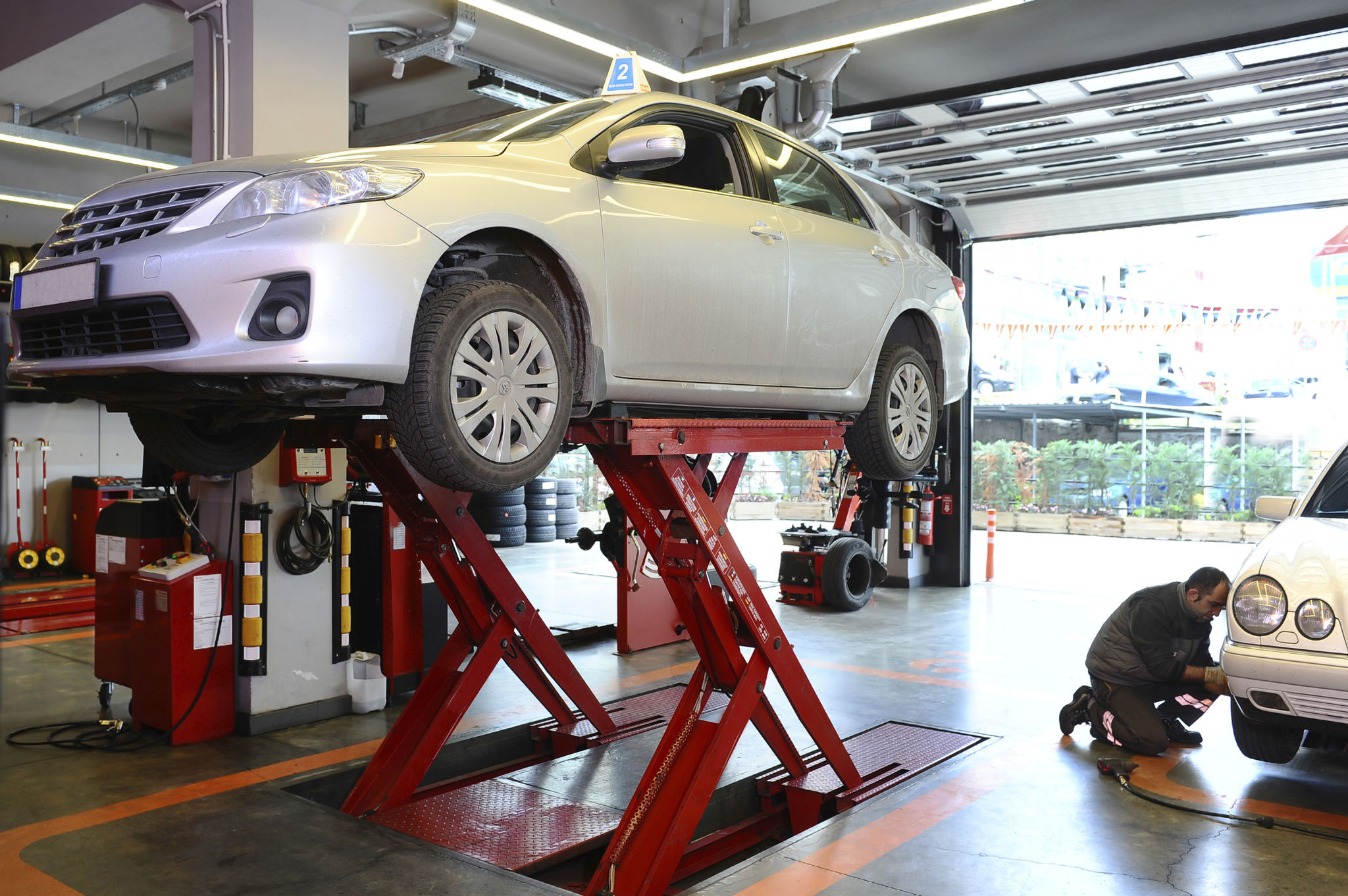 car repair garage