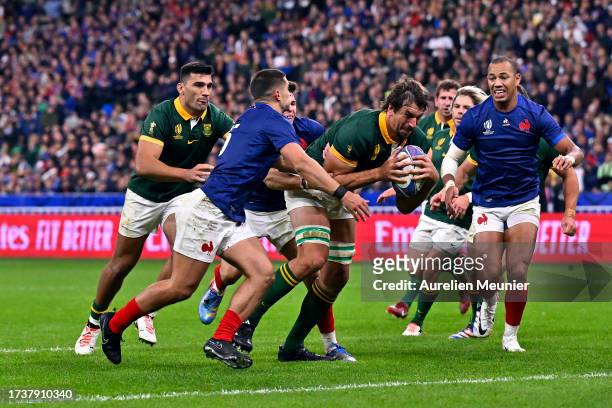 Eben Etzebeth of South Africa scores a try during the Rugby World Cup France 2023 Quarter Final match between France and South Africa at Stade de...