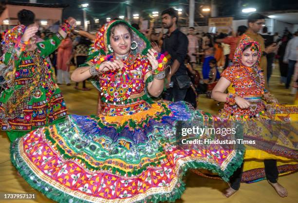 Garba Images Garba (Dance) Photos and Premium High Res Pictures - Getty Images