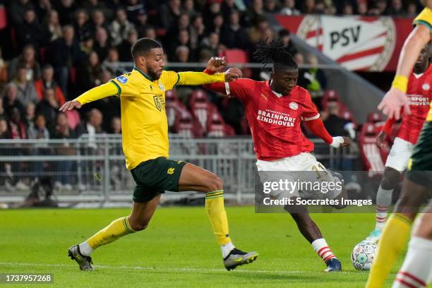 Loreintz Rosier of Fortuna Sittard, Johan Bakayoko of PSV during the Dutch Eredivisie match between PSV v Fortuna Sittard at the Philips Stadium on...