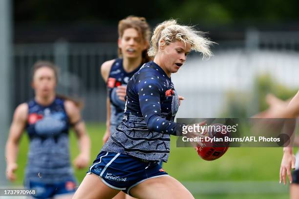 Georgie Prespakis of the Cats in action during the 2023 AFLW Round 08 match between The Collingwood Magpies and The Geelong Cats at Victoria Park on...