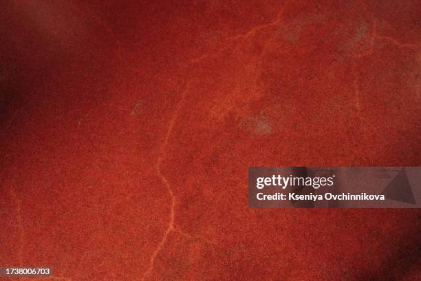 artistic hand painted multi layered red background - texture douce photos et images de collection