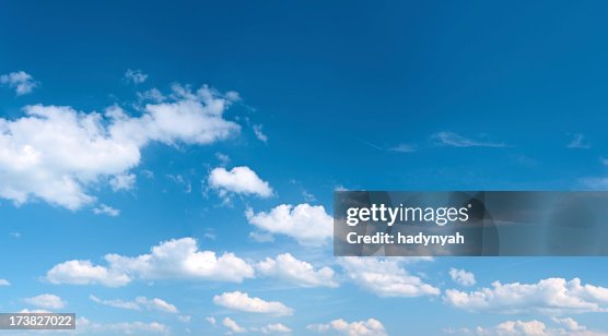 El blue sky panorama 43MPix-XXXXL tamaño El blue sky panorama 43MPix-XXXXL tamaño