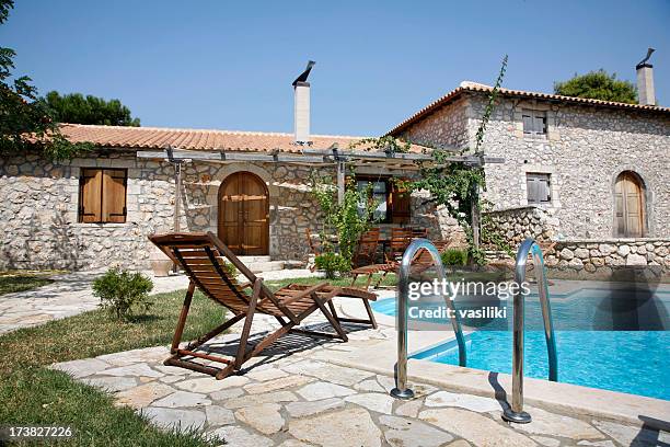 a relaxing mediterrannean villa with a lovely pool - airbnb stockfoto's en -beelden