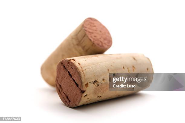 2 つのコ��ルク(シリーズの画像 - wine cork ストックフォトと画像