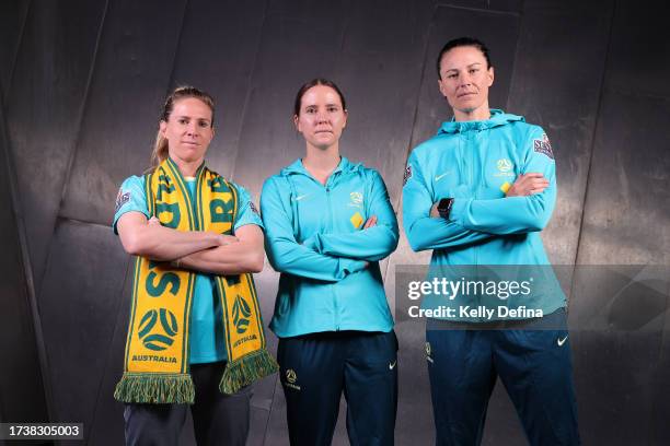 Elise Kellond-Knight of the CommBank Matildas, Carly Salmon, Goalkeeper/Midfielder of the CommBank ParaMatildas and Emily Gielnik of the CommBank...