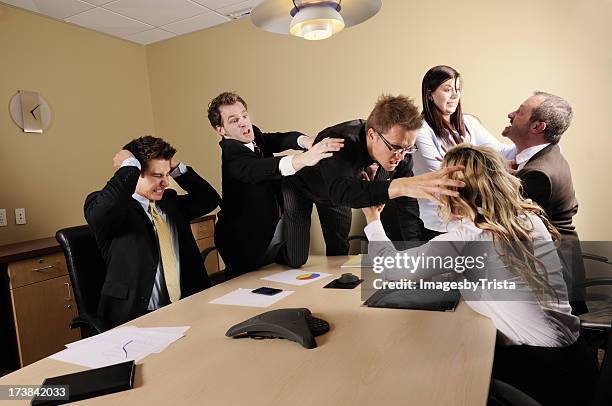 conflito de negócios - vingança imagens e fotografias de stock